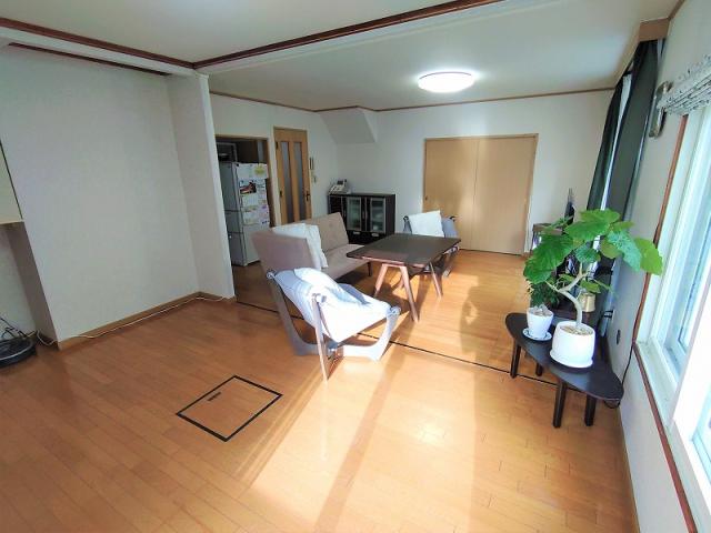リビング  写真撮影日:2025-09-22