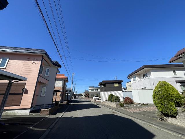 前面道路含む現地写真  写真撮影日:2025-10-14