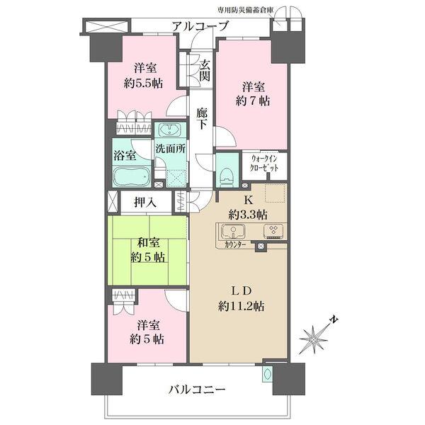 陽当り良好な南東向き住戸。バルコニー側はアウトポール設計が採用され、すっきりとした住空間です。