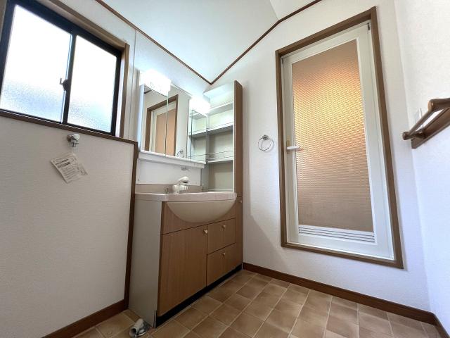 洗面台・洗面所  写真撮影日:2025-08-31