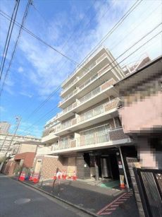 外観1(2025年12月撮影)