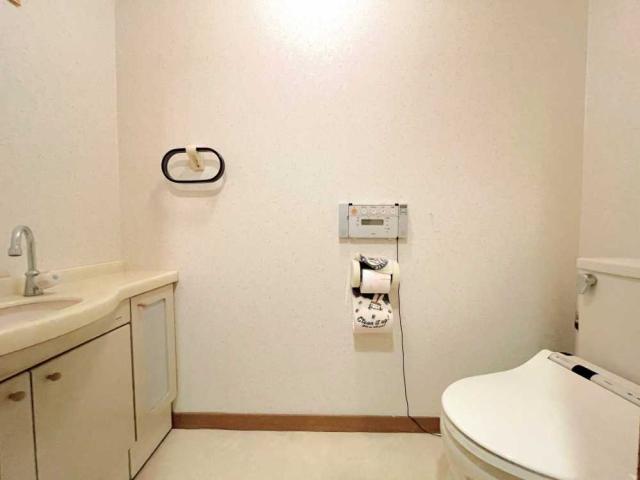 トイレ  写真撮影日:2025-09-28