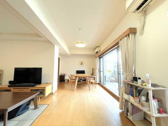リビング  写真撮影日:2025-09-28