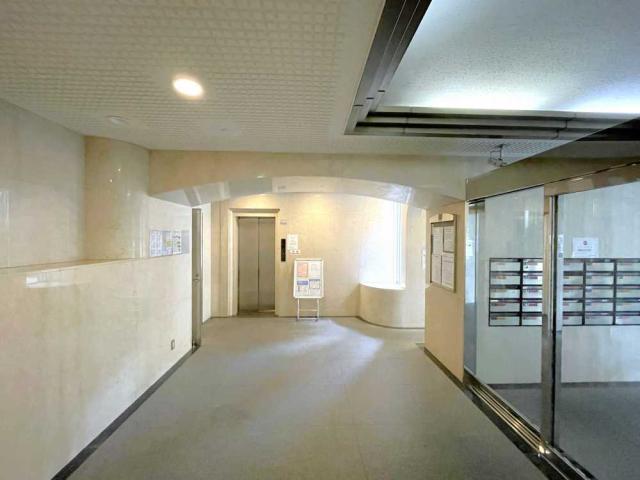 エントランス  写真撮影日:2025-09-28
