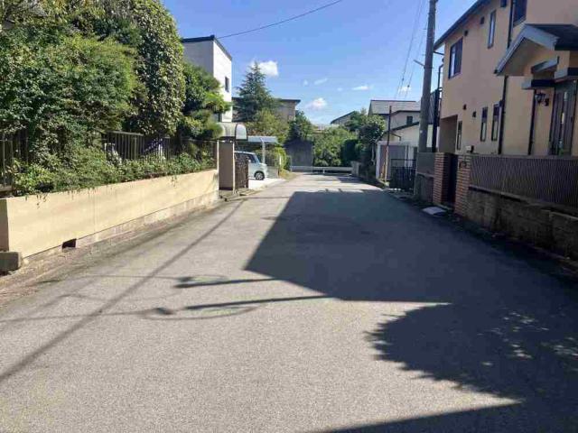 前面道路含む現地写真  写真撮影日:2025-10-20