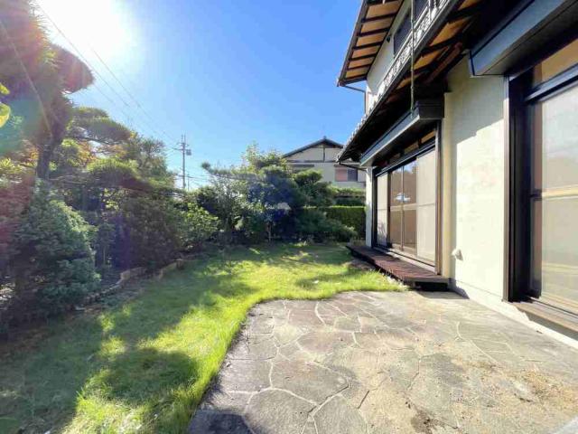 庭  写真撮影日:2025-10-23