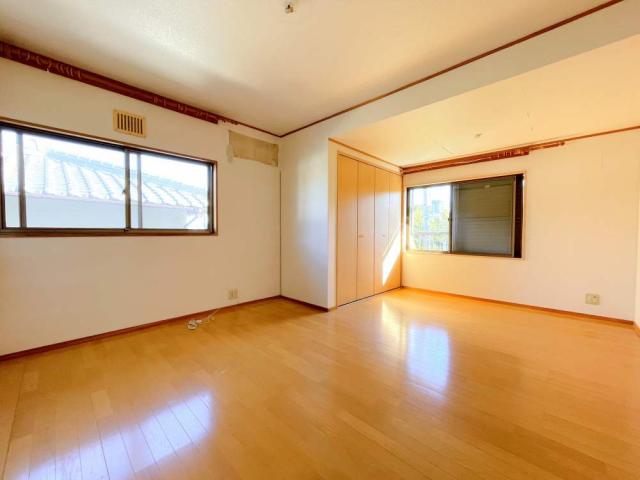 リビング以外の居室  写真撮影日:2025-10-23