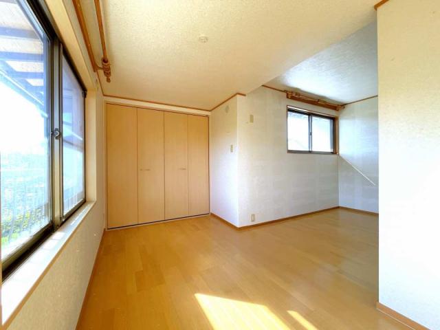 リビング以外の居室  写真撮影日:2025-10-23