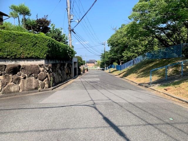 前面道路含む現地写真  写真撮影日:2025-10-23