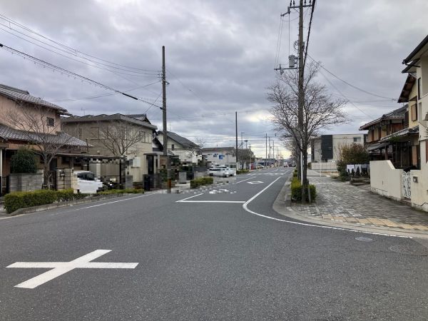 前面道路含む現地写真  写真撮影日：2024-02-03