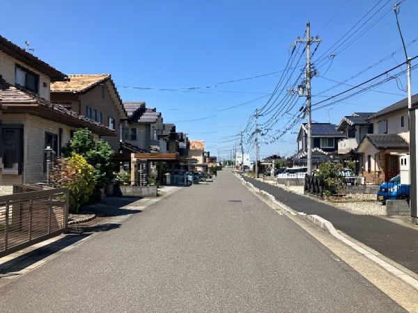 前面道路含む現地写真  写真撮影日：2023-12-10