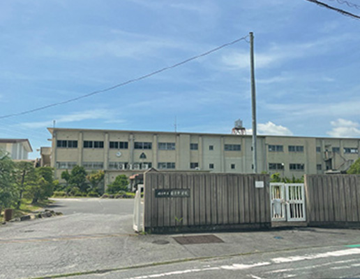 岡崎市立岩津中学校