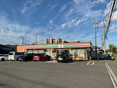 セブンイレブン春日井八田店