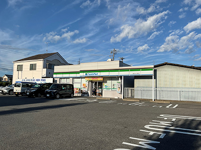 ファミリーマート春日井八田店