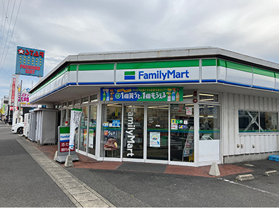 ファミリーマート西春店