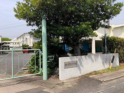横須賀中学校