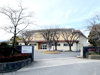 神戸小学校