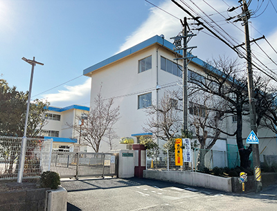 羽津小学校