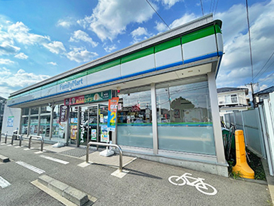 ファミリーマート長野伊勢宮1丁目店