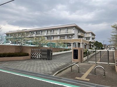 伝法小学校