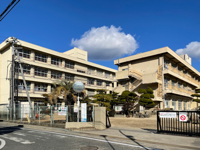 市立深津小学校