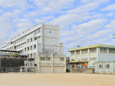 広島市立戸坂小学校