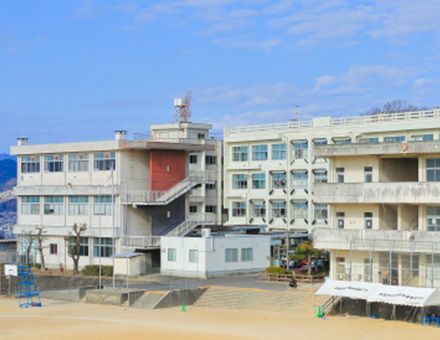 広島市立戸坂中学校