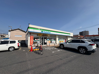 ファミリーマート南手城1丁目店