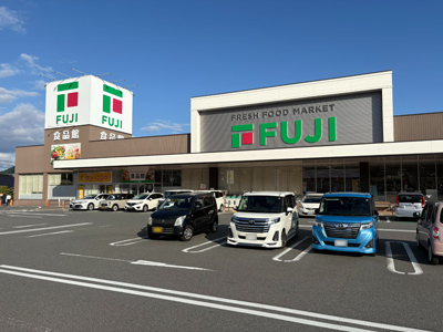 フジ　小郡店