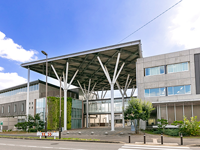 柏市立柏の葉中学校