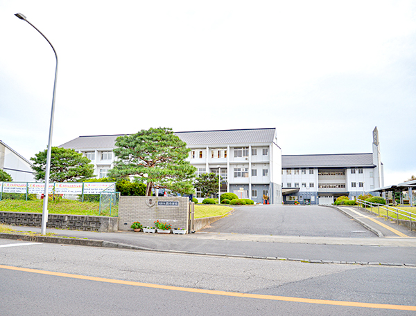 成田市立西中学校