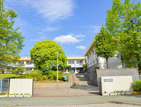 市立泉谷小学校