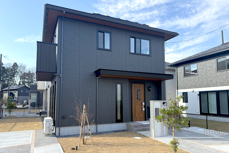 セントラルアベニュー荒川本郷　(分譲住宅)