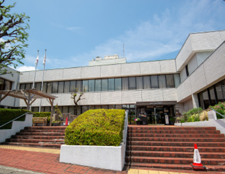横浜市山内図書館