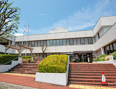 横浜市山内図書館