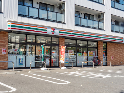セブン-イレブン 横浜しらとり台店