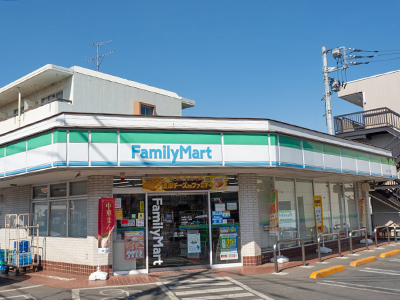 ファミリーマート 小手指店