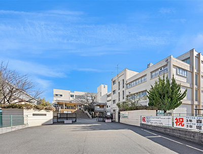 越谷市立富士中学校