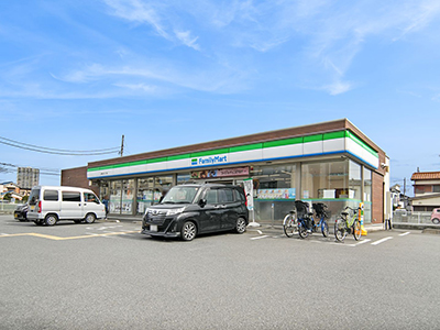 ファミリーマート上尾富士見二丁目店
