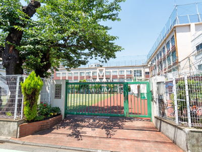 区立市谷小学校