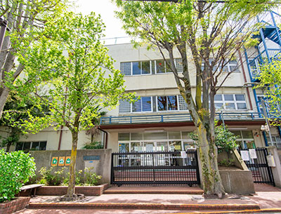 文京区立牛込第三中学校