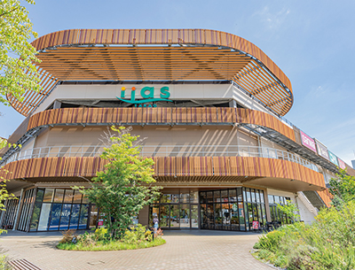 イーアス高尾