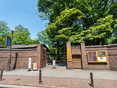 六義園