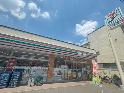 セブンイレブン国立中店