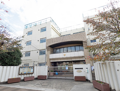 区立駒留中学校