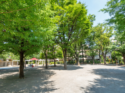 新宿区立白銀公園