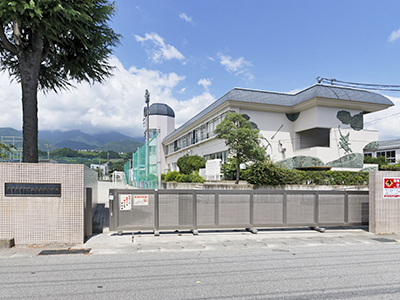 南アルプス市立小笠原小学校