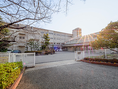 宝塚市立宝塚中学校