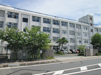 草津市立草津中学校