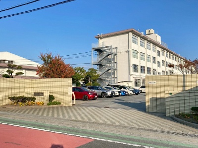 福岡市立元岡中学校
